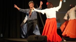 LOS ADULTOS MAYORES DE MERLO BRILLARON EN UNA MUESTRA ARTÍSTICA
